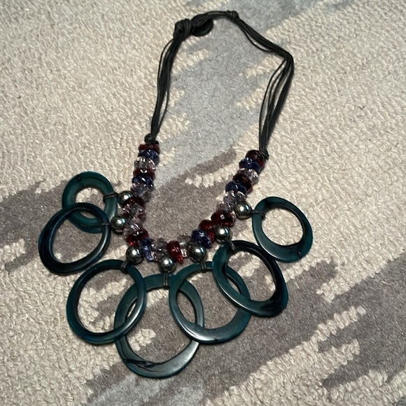 Multi design, dark blue and maroon colored multi design necklace - Picture 5 of 5